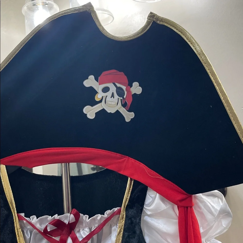 Girls pirate costume NWT - Picture 4 of 7